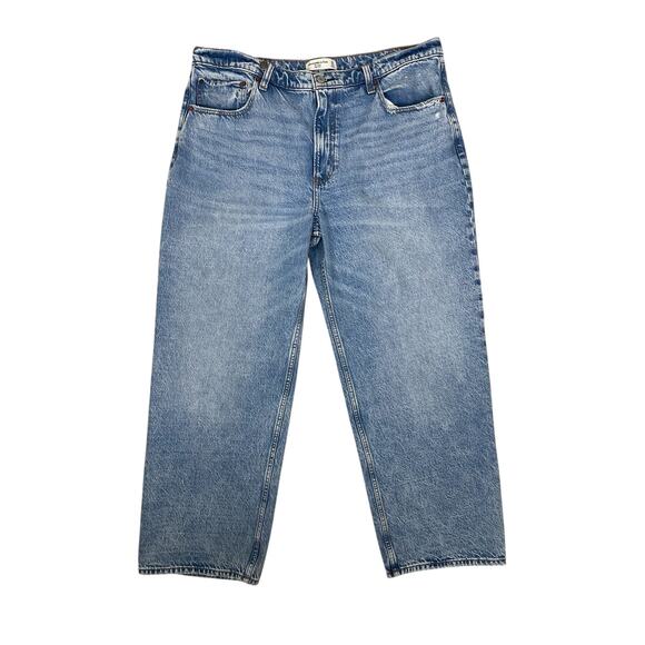 Abercrombie & Fitch The Loose High Rise Jeans Light Wash 33/16R - Picture 1 of 11